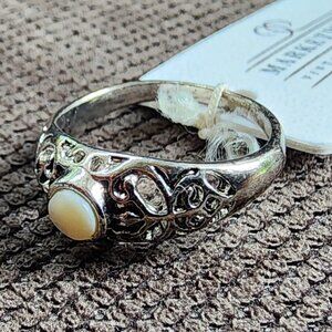 NWT Marketplace Vintage 1940s Style Center Stone Ring Size 4